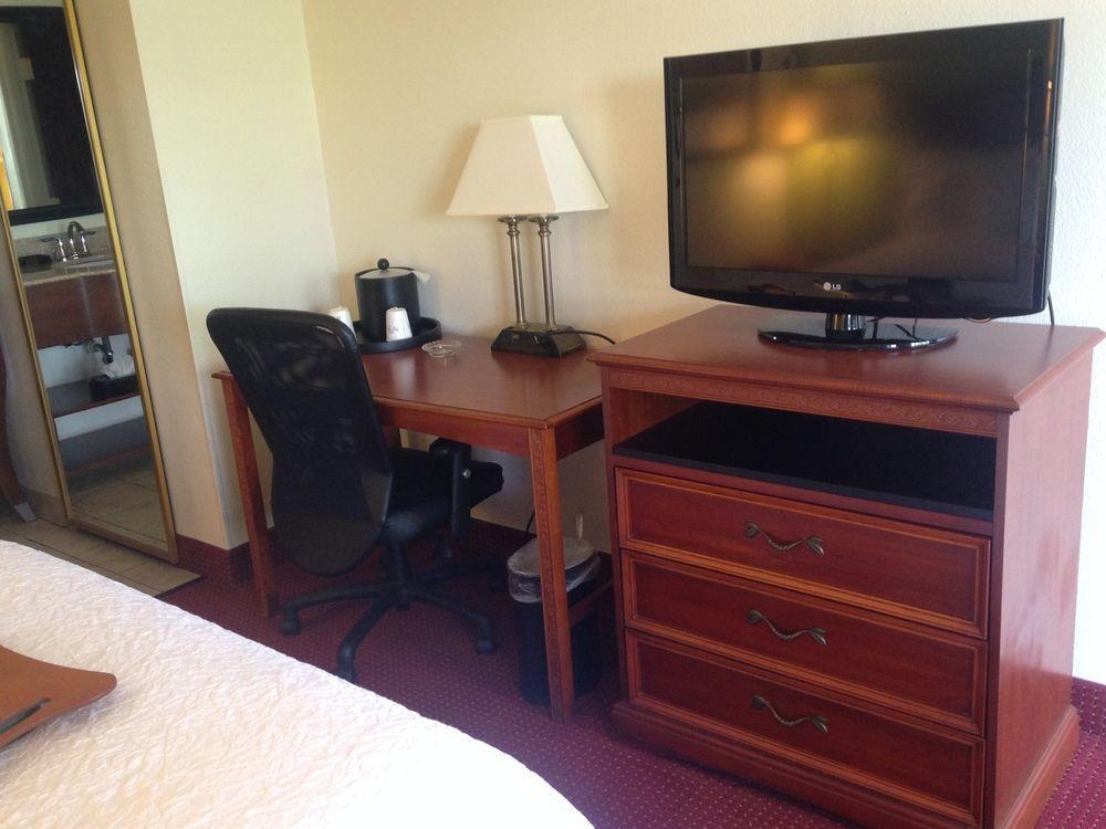 Hotel Baymont By Wyndham Orangeburg North Exterior foto