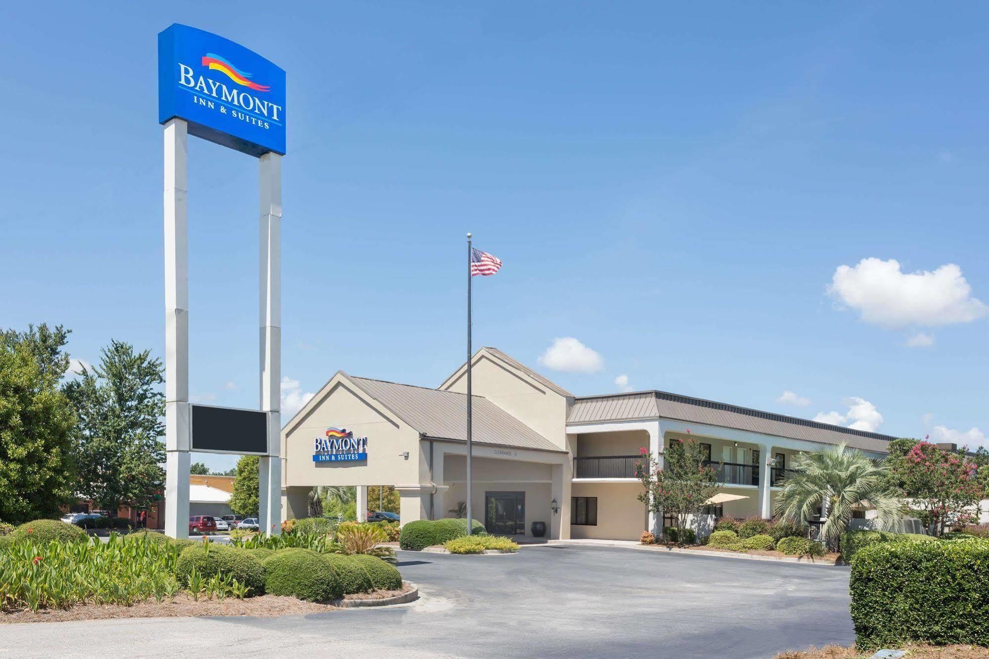 Hotel Baymont By Wyndham Orangeburg North Exterior foto